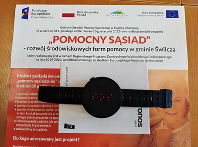 Opaska z projektu "Pomocny sąsiad"